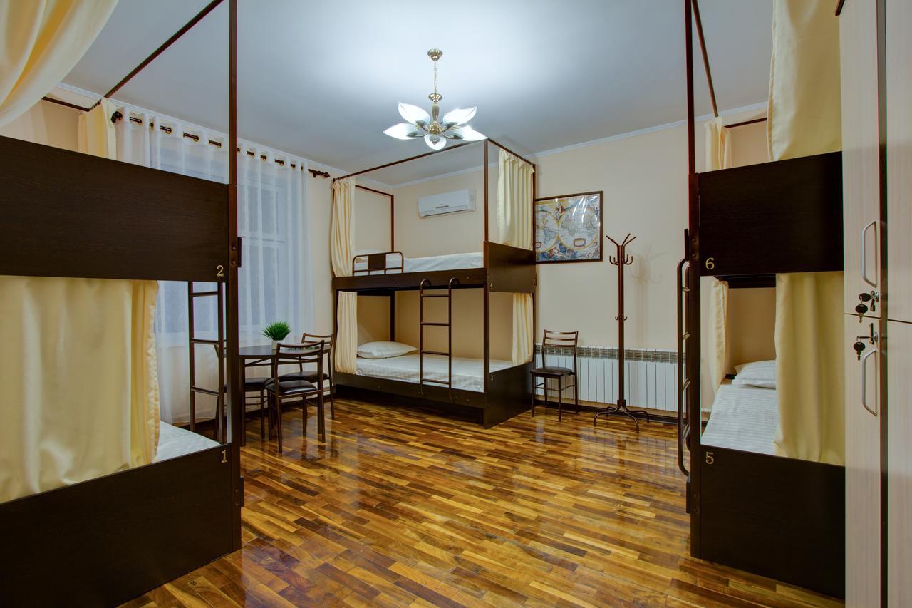 Centre Hostel Bishkek Exterior photo